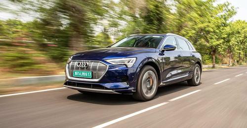 2021 Audi e tron review1