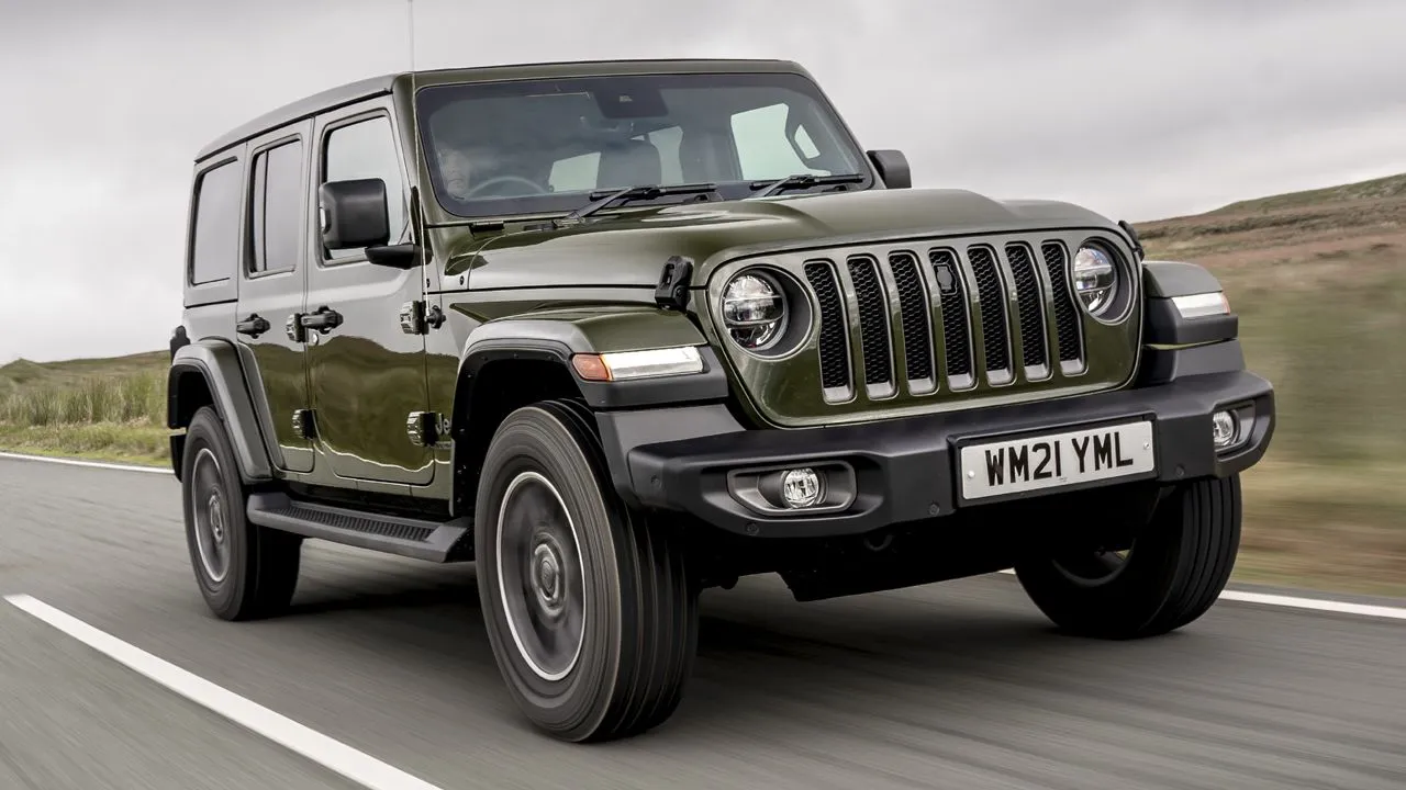 2021 Jeep Wrangler Front Quarter Motion