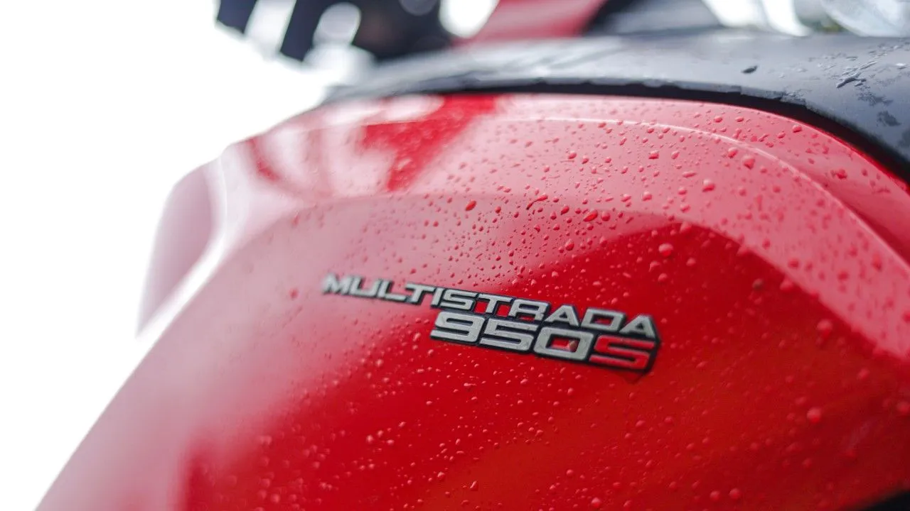 2021 Ducati Multistrada 950 S Review Details Fuel Tank Badge M