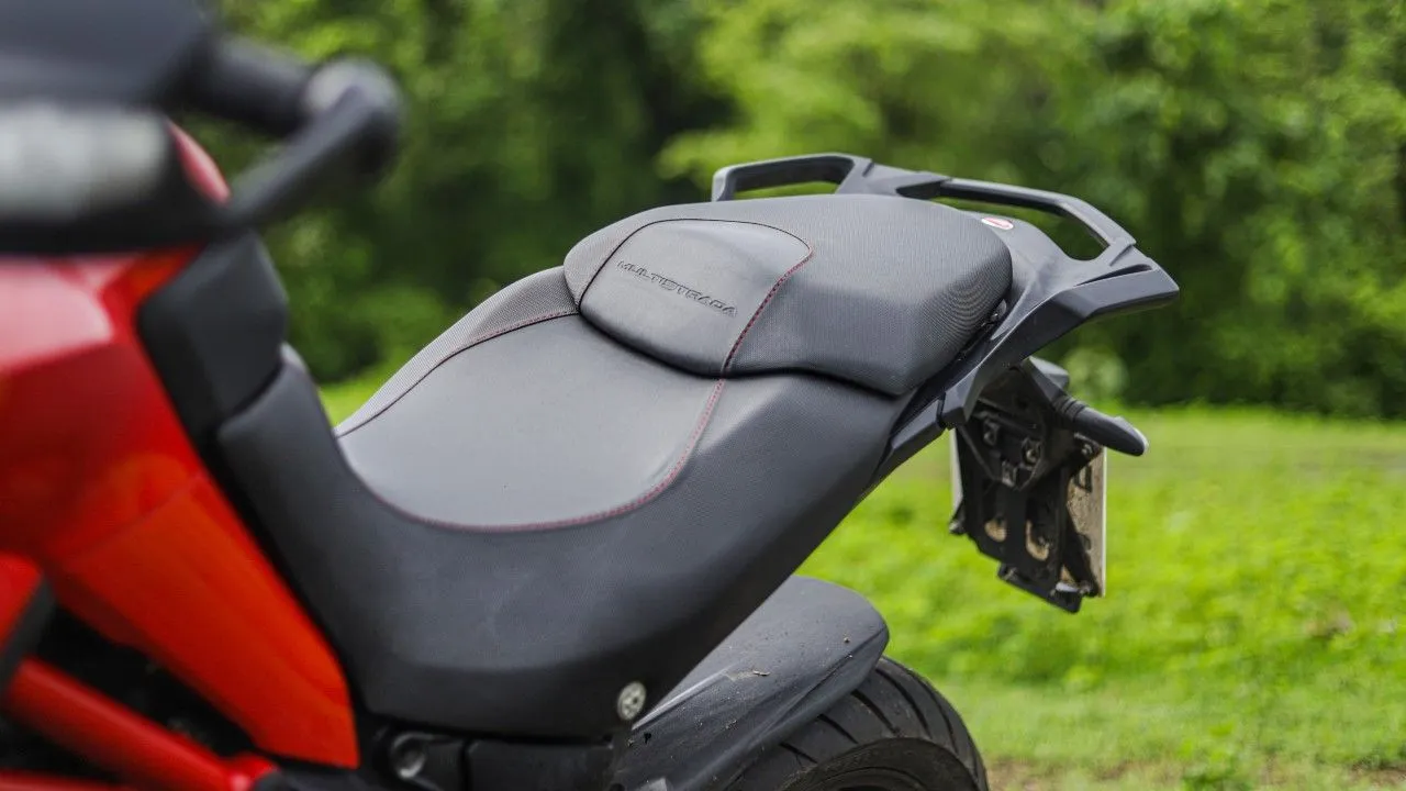 2021 Ducati Multistrada 950 S Review In Static Details Seat M