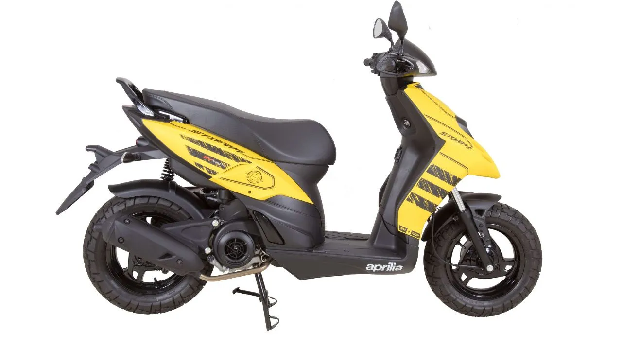 Aprilia Storm 125side Profile