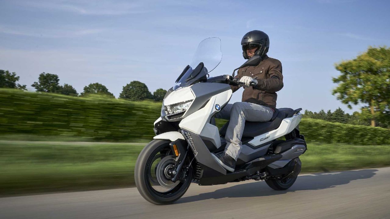 BMW C 400 GT Action Shot Three Quarter