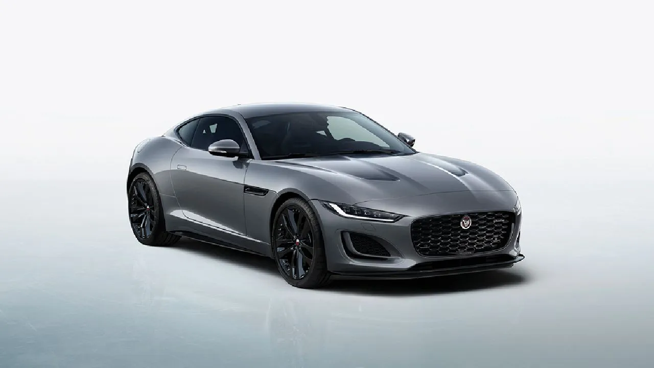 Jaguar F Type R Dynamic Black Three Quarter Static 1 