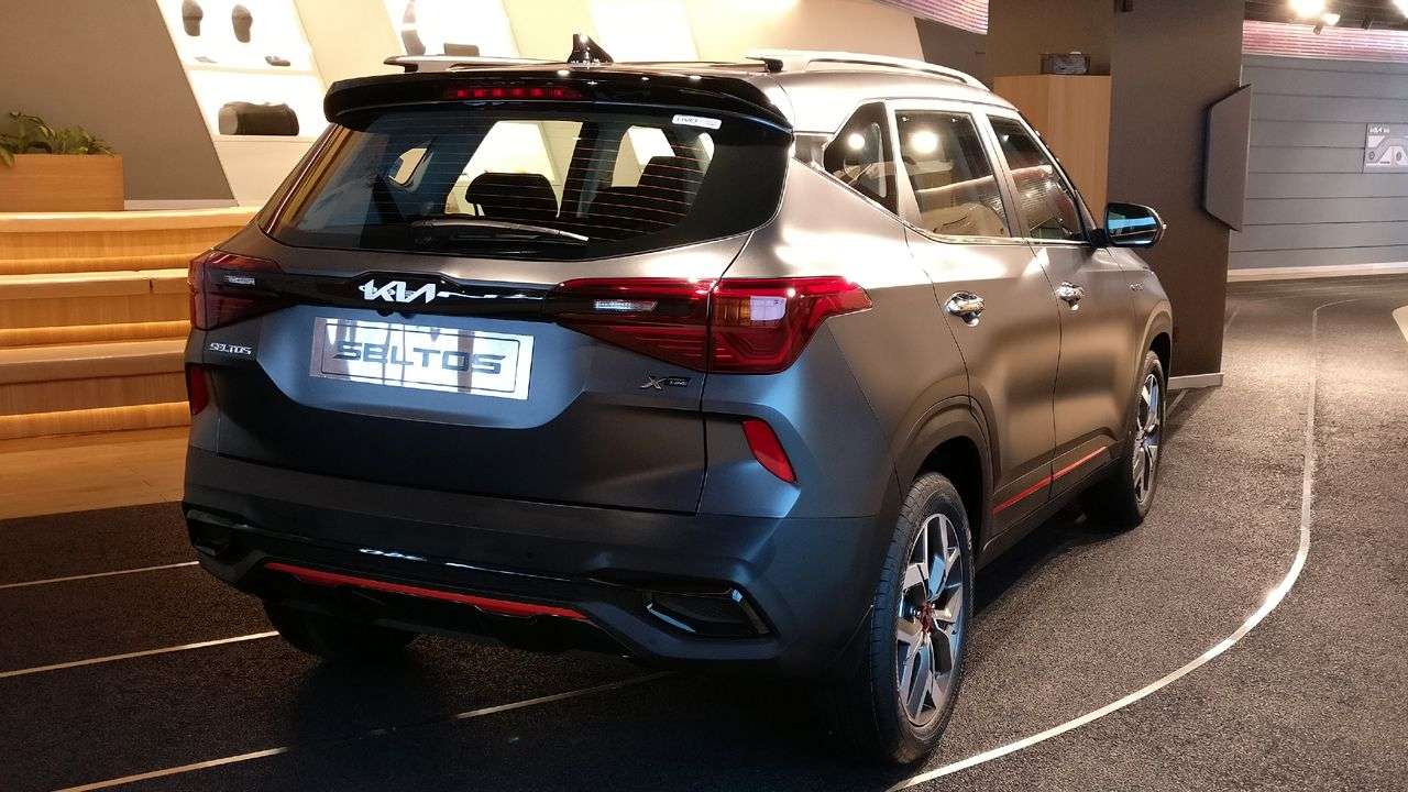 Kia Seltos X Line Rear Three Quarter Static