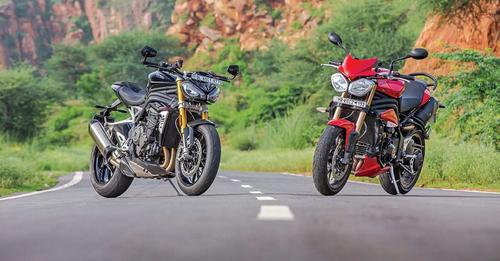 2021 Triumph Speed Triple RS with older generation Speed Triple1