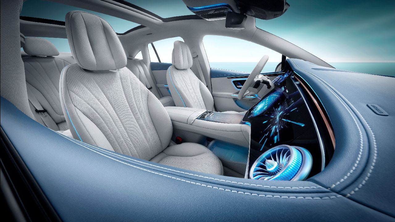 Mercedes Benz EQE Cabin Layout And Details