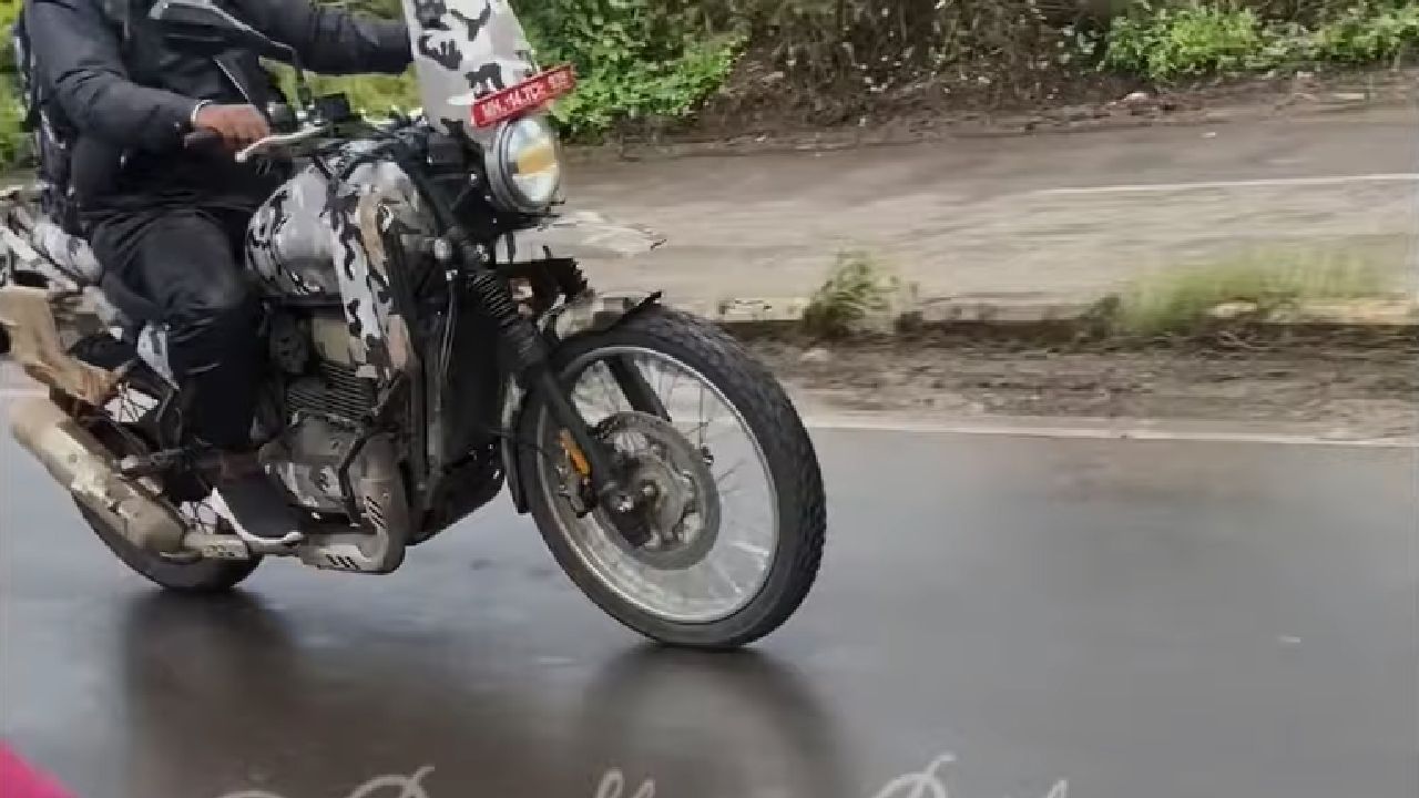 Yezdi Roadking Adventure Motorcycle Spied Front Three Quarter Motion