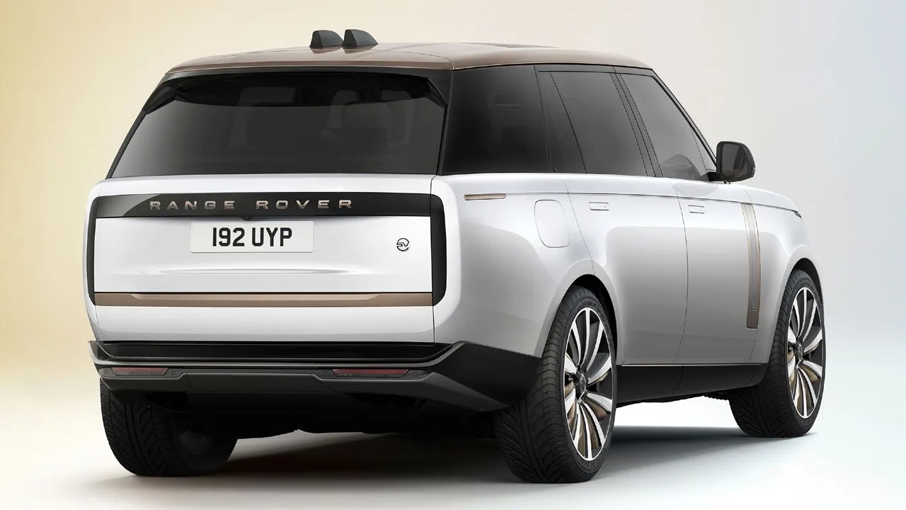 2022 Range Rover LWB Rear Design