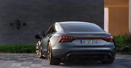 Audi e tron GT rear view1