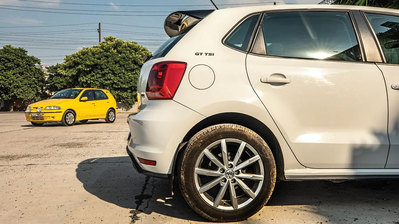 Fiat Palio 1 6 S10 and Volkswagen Polo 1 0 TSI Static