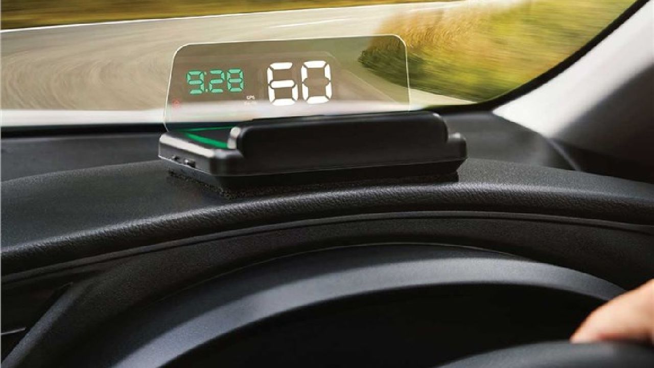 Toyota Innova Crysta Head Up Display