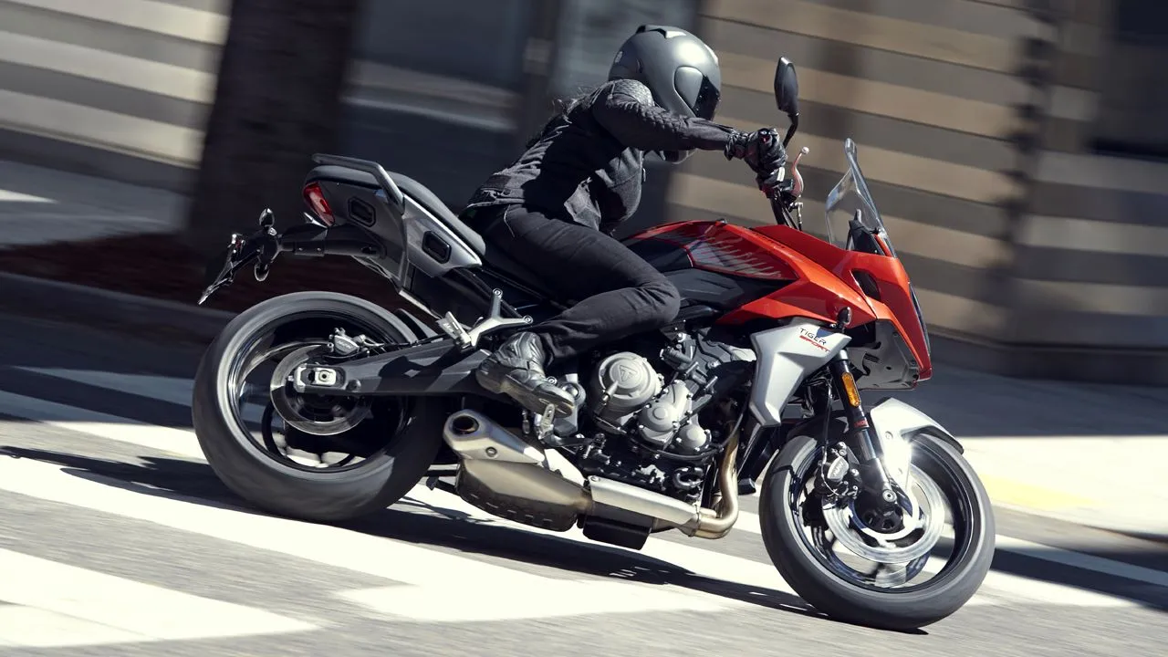 Triumph Tiger Sport 660 Red Riding Shot