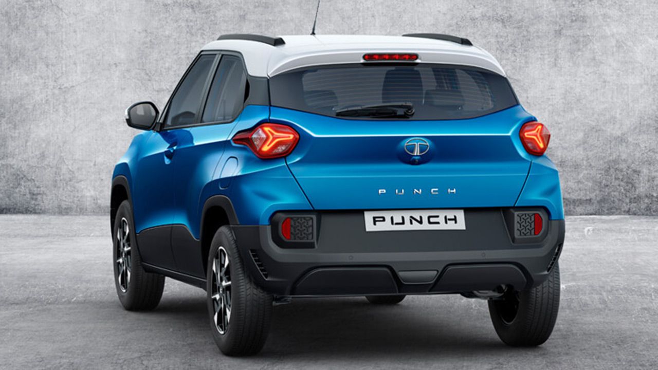 punch rear view banner