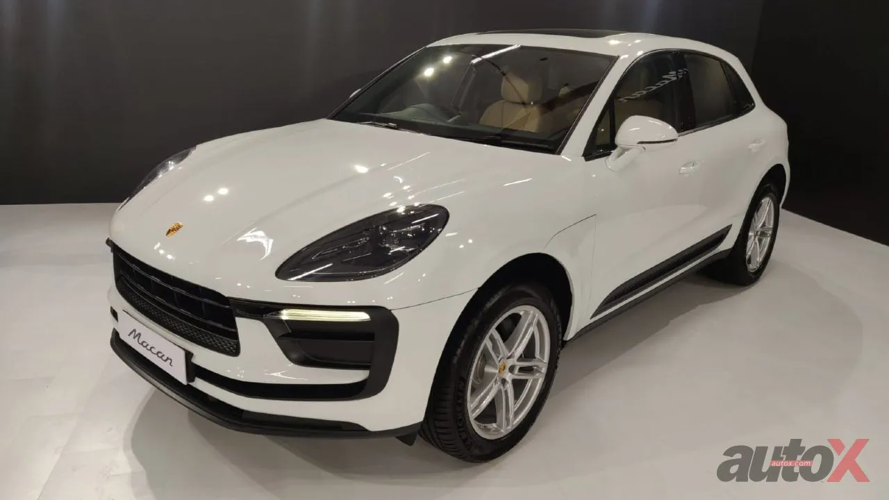 2021 Porsche Macan SUV Front Three Quarter Static 2021 Porsche Macan SUV Front Three Quarter Static