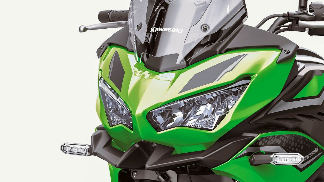 2022 Kawasaki Versys 650 LED Headlamp Details