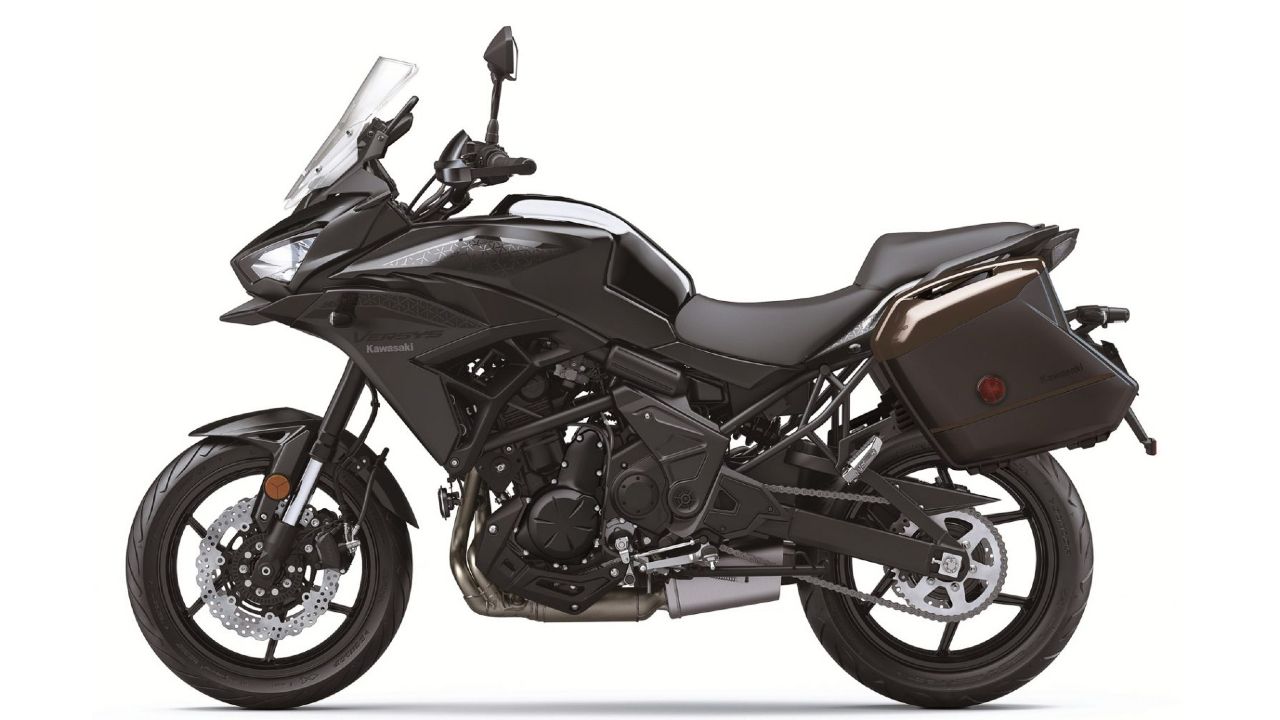 2022 Kawasaki Versys 650 Side Profile Static 1 