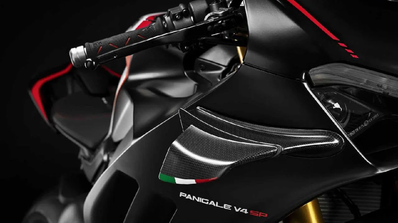 Ducati Panigale V4 SP Carbn Fibre Winglet