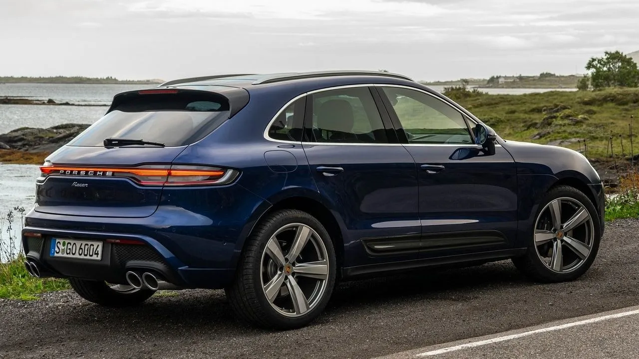 Porsche Macan Rear Three Quarter Static