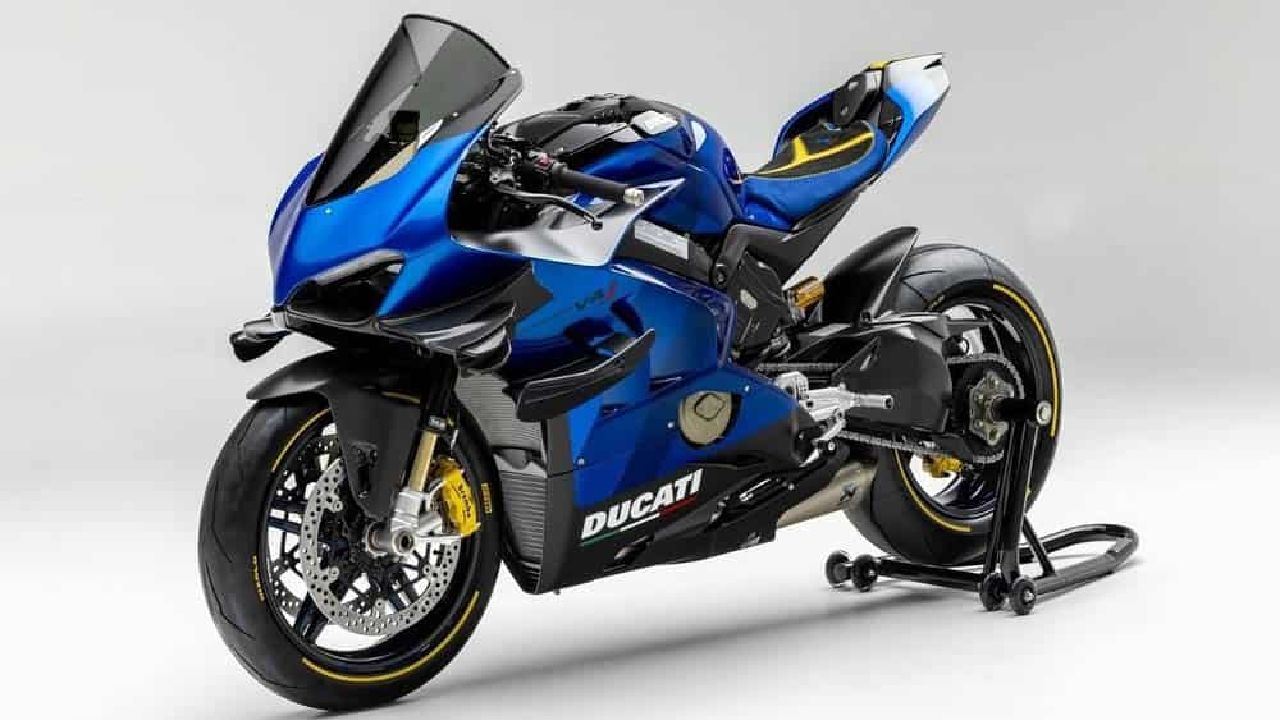 Ducati Superleggera V4J Front Three Quarter Static