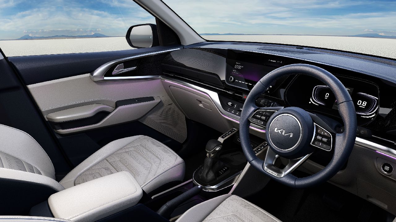 Kia Carens Cabin Details