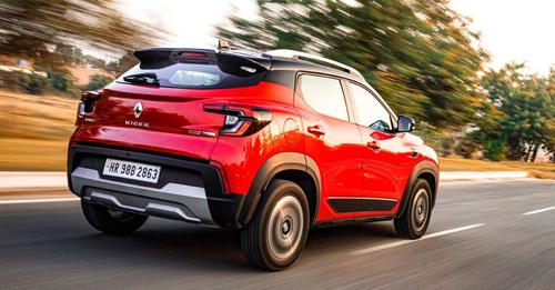 Renault Kiger CVT Rear Quarter Motion 2