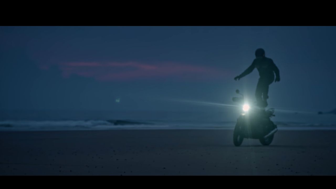 2022 Yezdi Roadking Front Teaser