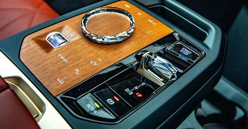 BMW iX Centre Console Buttons