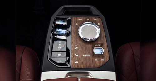 BMW iX gear selector