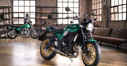 Kawasaki Z650RS front right profile studio shot