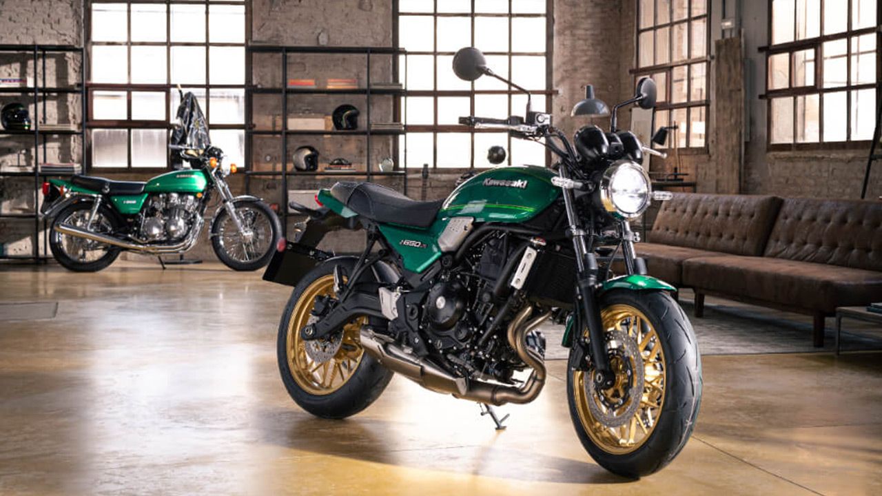 Kawasaki Z650RS front right profile studio shot