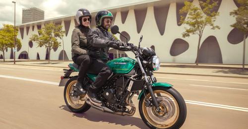 Kawasaki Z650RS front right quarter