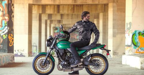 Kawasaki Z650RS left profile