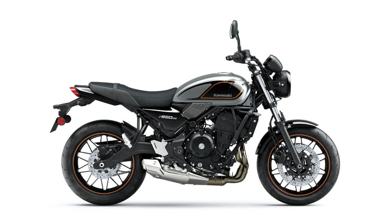 Kawasaki Z650RS moondust gray bodypaint