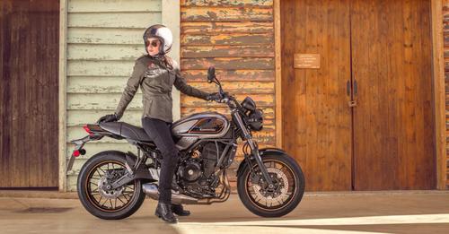 Kawasaki Z650RS right profile