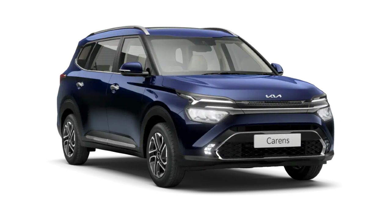 Kia Carens Right Side and Front View
