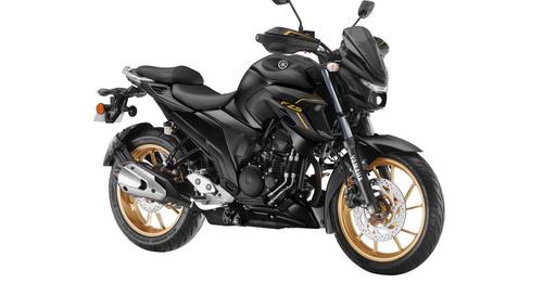 Yamaha FZS 25 Matte Black Front Three Quarter