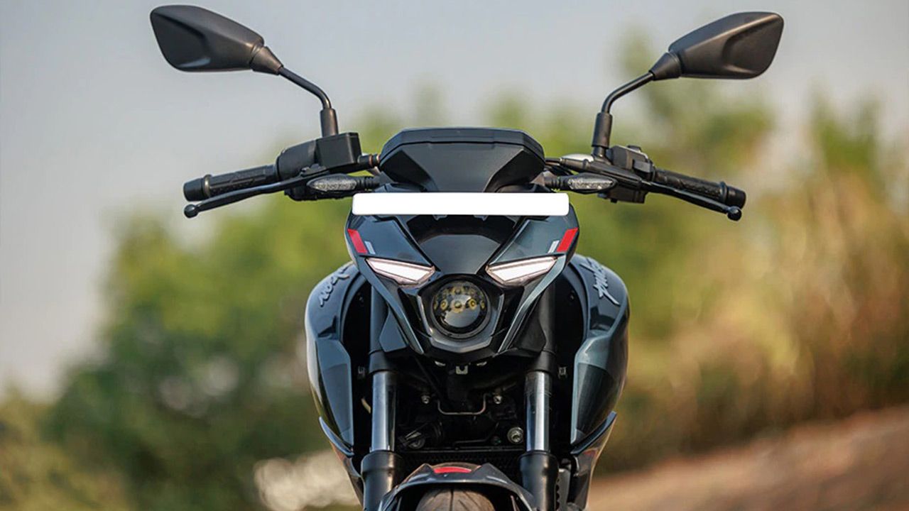 Bajaj Pulsar N250 Head Light