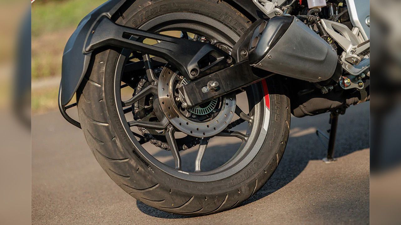 Bajaj Pulsar N250 Rear Tyre View