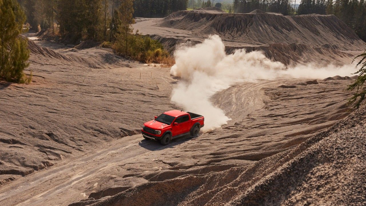 Ford Ranger Raptor Top Ambient Dirt