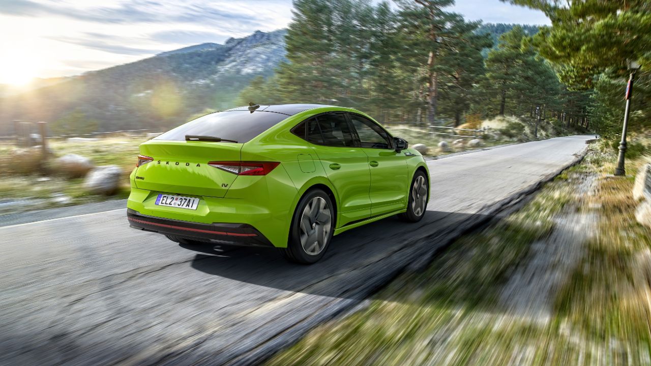 SKODA ENYAQ COUPE RS IV Rear Three Quarter Motion