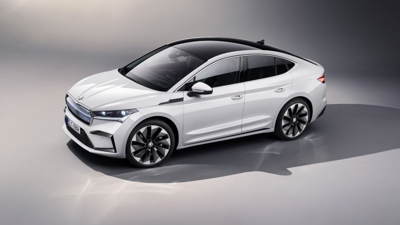 SKODA ENYAQ COUPE IV Front Left Three Quarter Static
