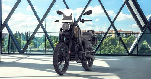 Yezdi Adventure Left Front Three Quarter