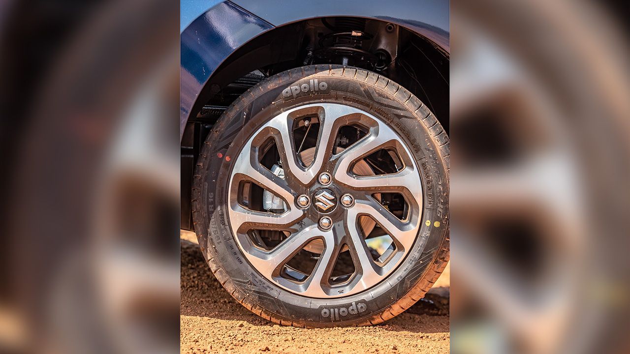 2022 Maruti Suzuki Baleno alloy wheels1