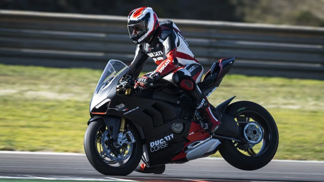 Ducati Panigale V4 SP2 Track Side