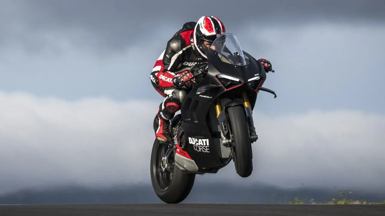 Ducati Panigale V4 SP2 Wheelie Front Three Fourth