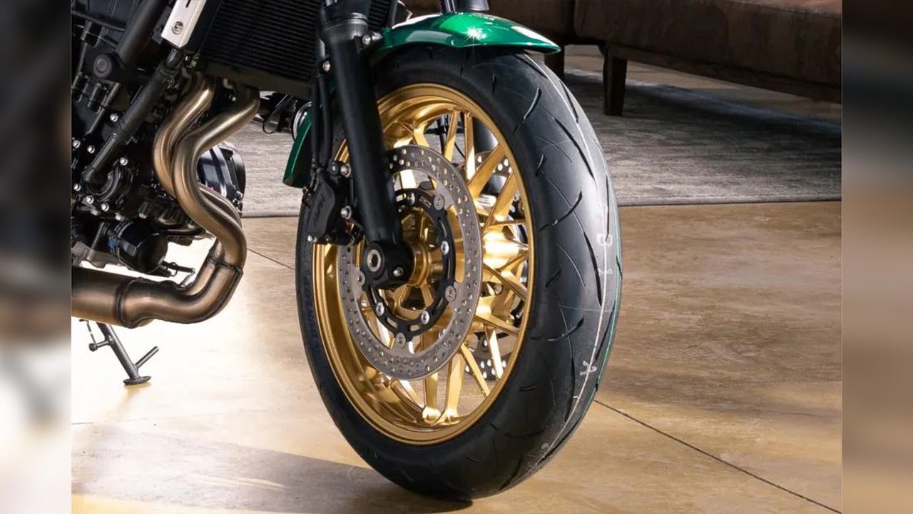 Kawasaki Z650RS Front Tyre