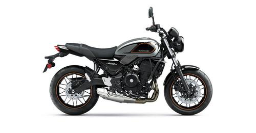 Kawasaki Z650RS Metallic Moondust Gray
