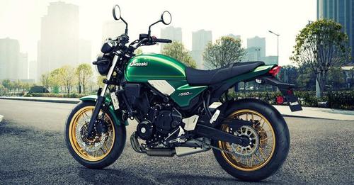 Kawasaki Z650RS Rear Left Three Quarter