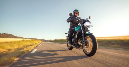 Kawasaki Z650RS Right Front Motion