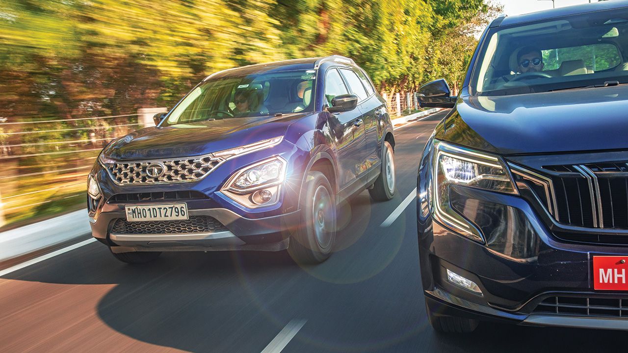 Tata Safari and Mahindra XUV700 2